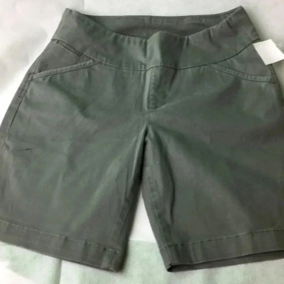 Jageans shorts 4 - Picture 9 of 16